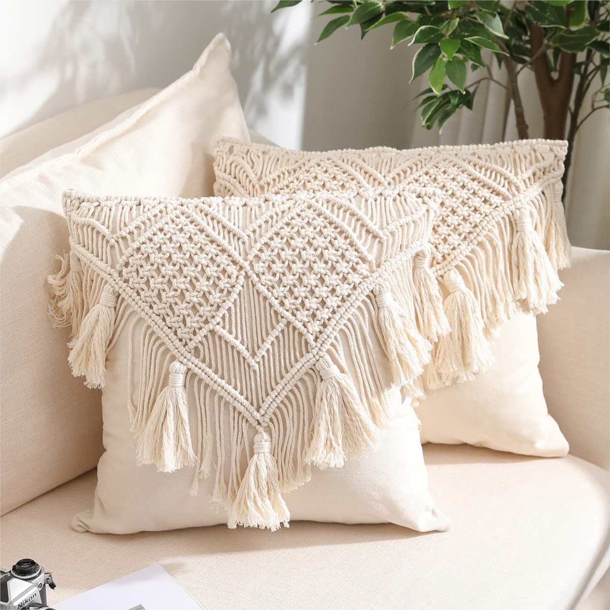 The Art of Pillow Styling: Transforming Your Home with Pillow Covers
